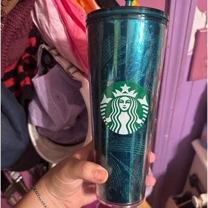 starbucks green cup with straw